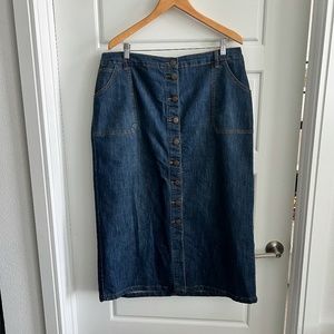 Plus size denim skirt